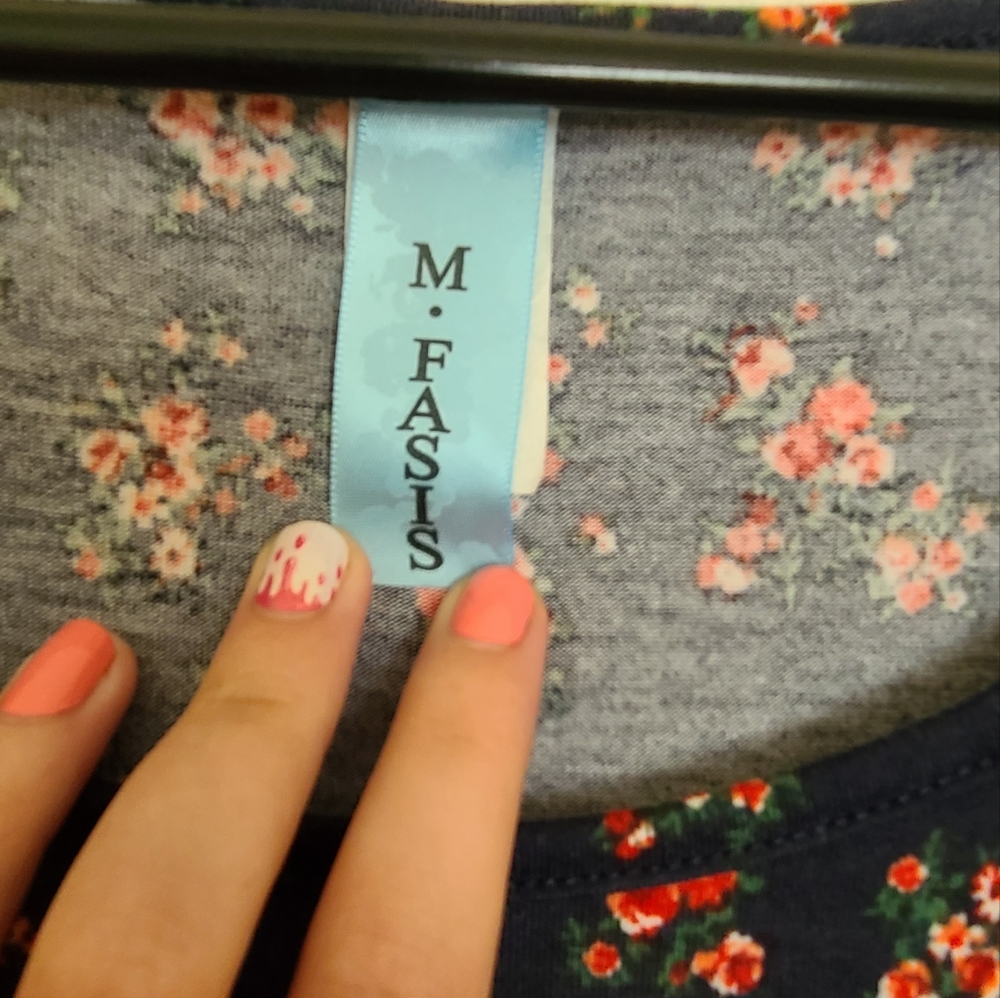 Dress - Picture 2 of 2